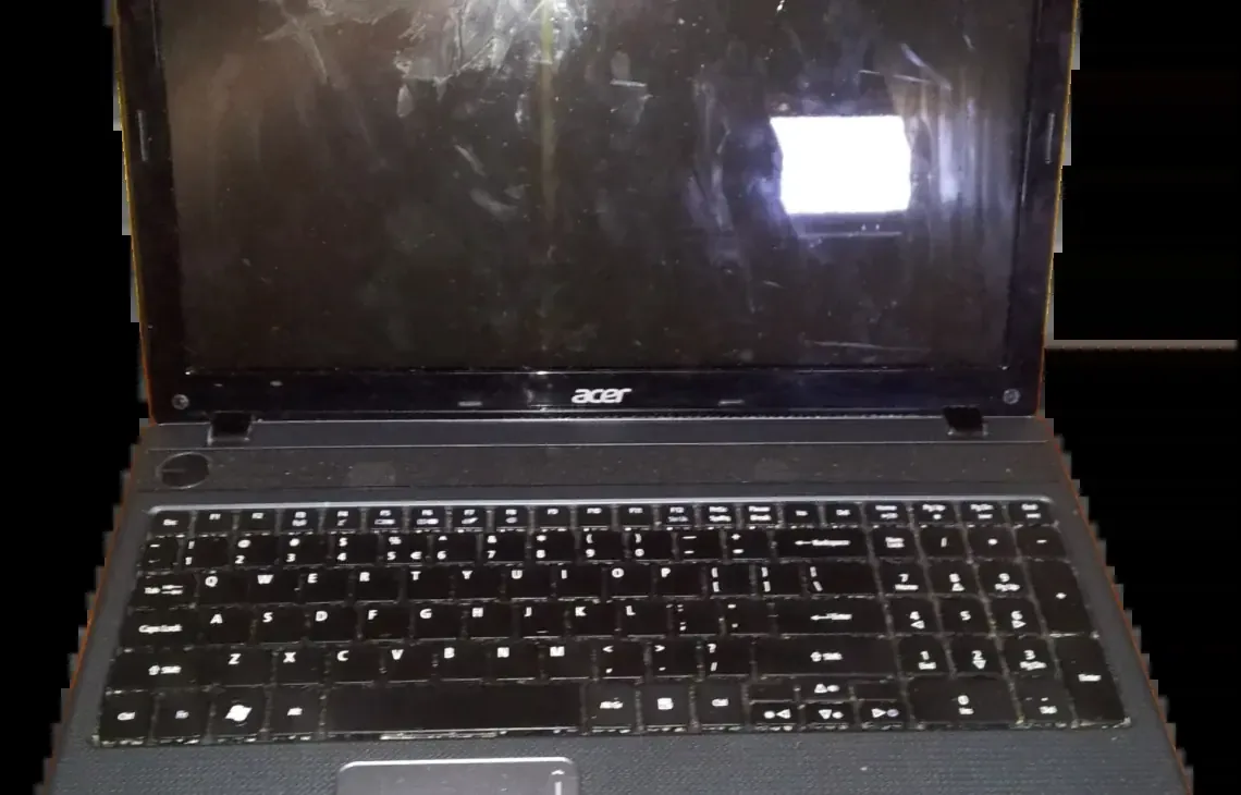 Laptop nie uruchamia się – uszkodzona pamięć RAM — Koszt naprawy płyty głównej Lenovo — od czego zależy